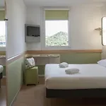 Ibis Budget 2*